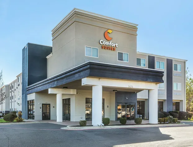 Comfort Suites Nacogdoches hotel detail image 4