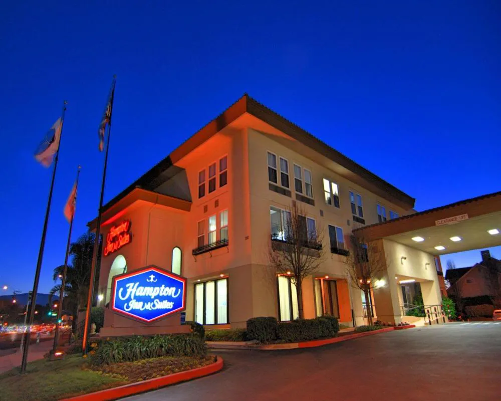 Hampton Inn & Suites Mountain View hotel hero