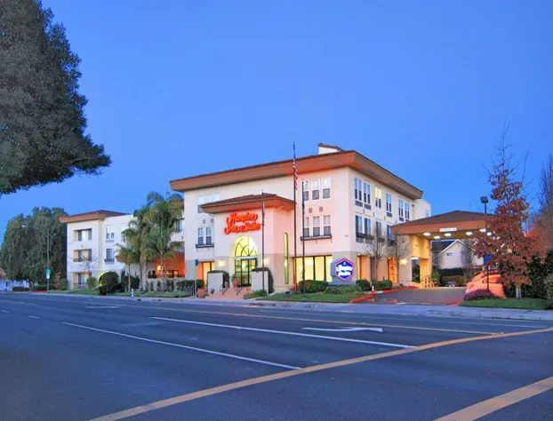 Hampton Inn & Suites Mountain View hotel detail image 1