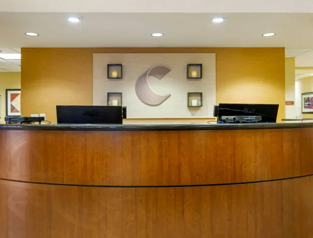 Comfort Suites Charleston West Ashley hotel detail image 4