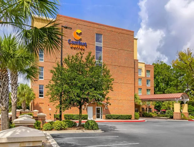 Comfort Suites Charleston West Ashley hotel detail image 1