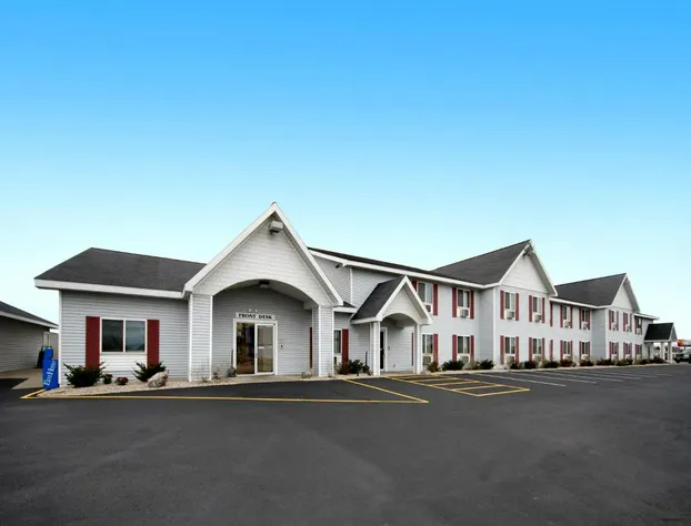 Baymont by Wyndham Marinette hotel detail image 2