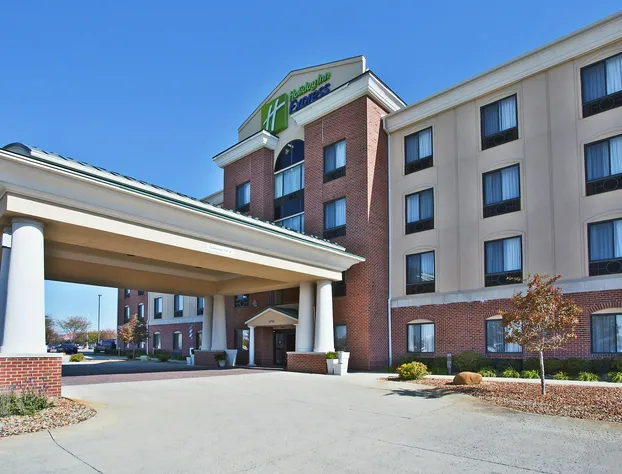 Holiday Inn Express Hotel & Suites ANDERSON NORTH by IHG hotel detail image 1