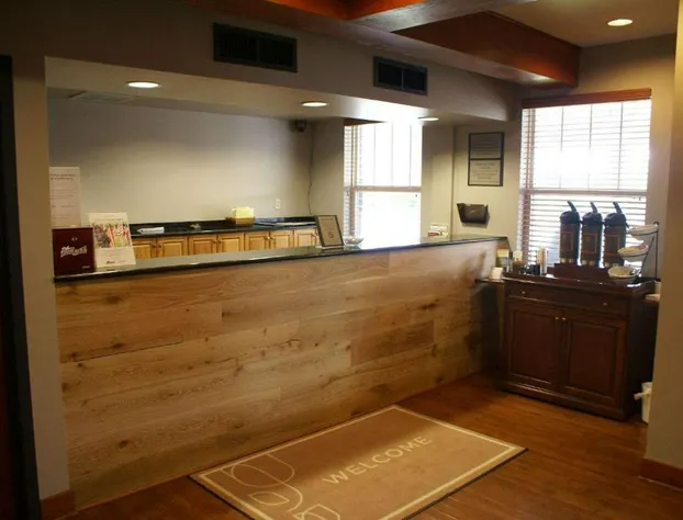 Country Inn & Suites by Radisson, Lansing, MI hotel detail image 2