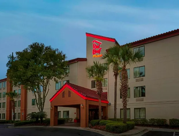 Red Roof Inn PLUS+ Gainesville hotel detail image 2
