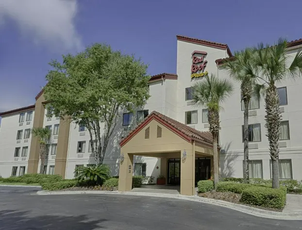 Red Roof Inn PLUS+ Gainesville hotel detail image 4