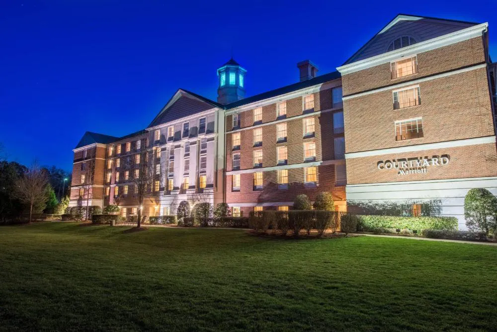 Courtyard by Marriott Chapel Hill hotel hero