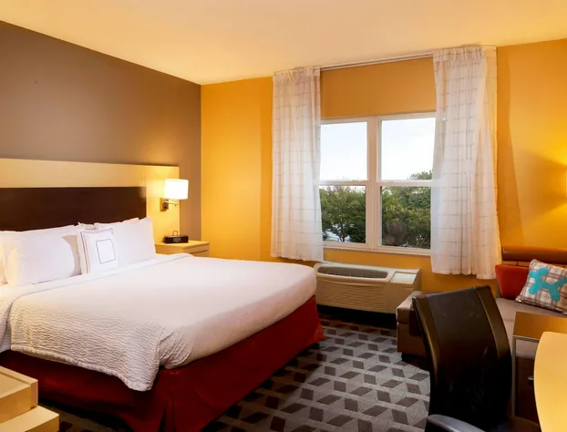 TownePlace Suites by Marriott Jacksonville hotel detail image 2