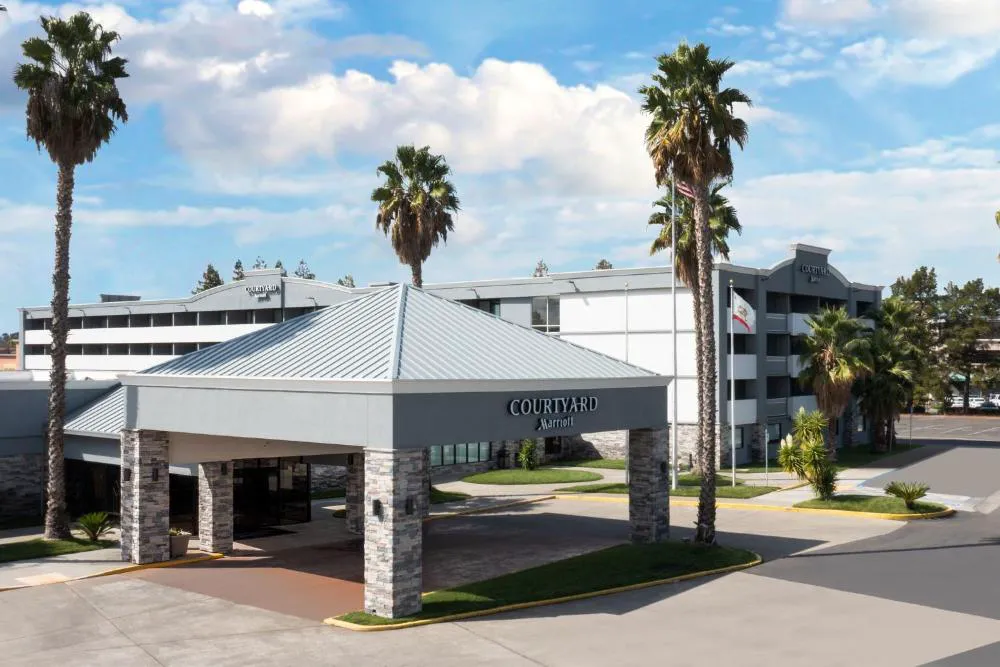Courtyard by Marriott Fairfield Napa Valley Area hotel hero