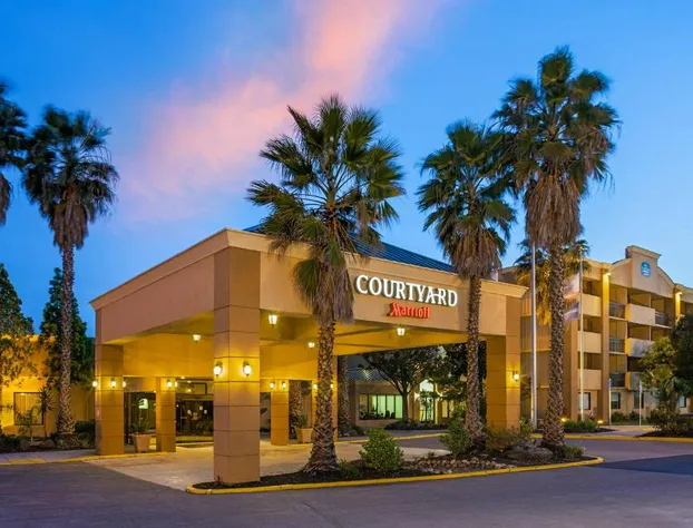 Courtyard by Marriott Fairfield Napa Valley Area hotel detail image 1