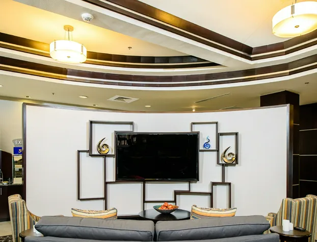 Holiday Inn Express & Suites Austin NW - Arboretum Area by IHG hotel detail image 1