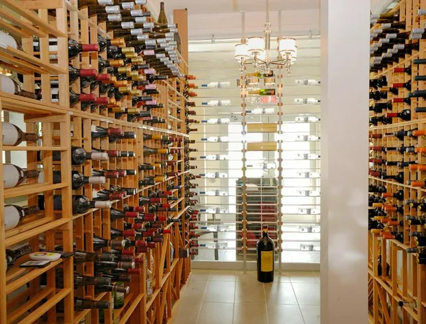 Imperia Hotel & Suites Terrebonne hotel detail image 4