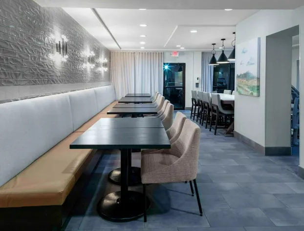 Hampton Inn Conyers hotel detail image 4