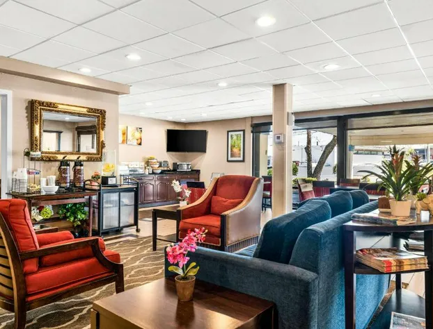 SureStay Plus by Best Western Reading North hotel detail image 4