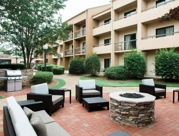 Courtyard by Marriott Montgomery hotel detail image 4