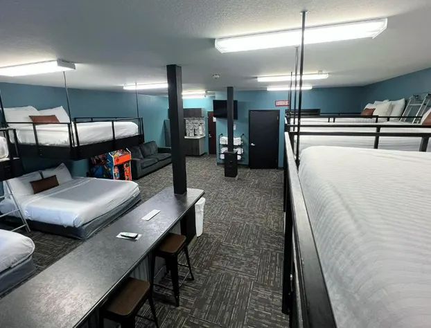 Metropolis Resort hotel detail image 4