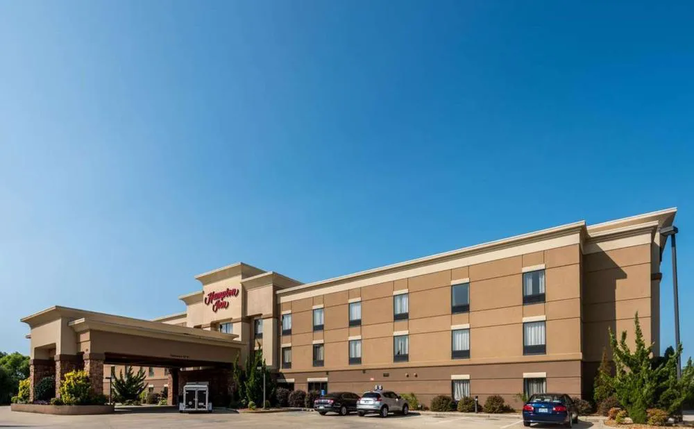 Hampton Inn New Albany hotel hero
