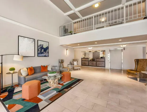 Best Western Plus Grand Manor Inn hotel detail image 1