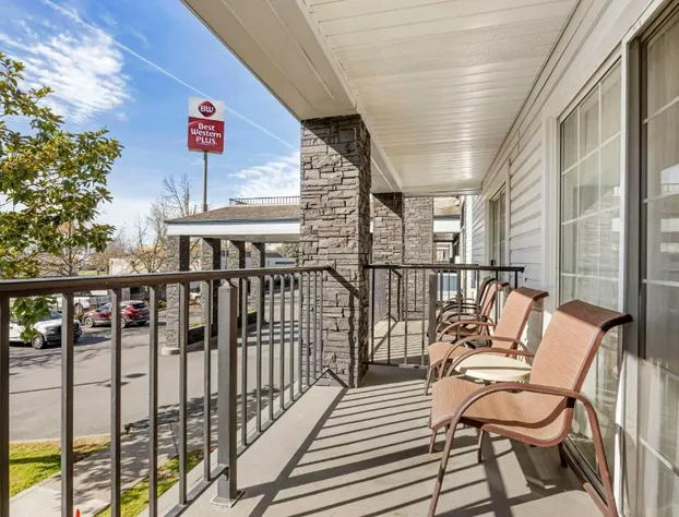 Best Western Plus Grand Manor Inn hotel detail image 2