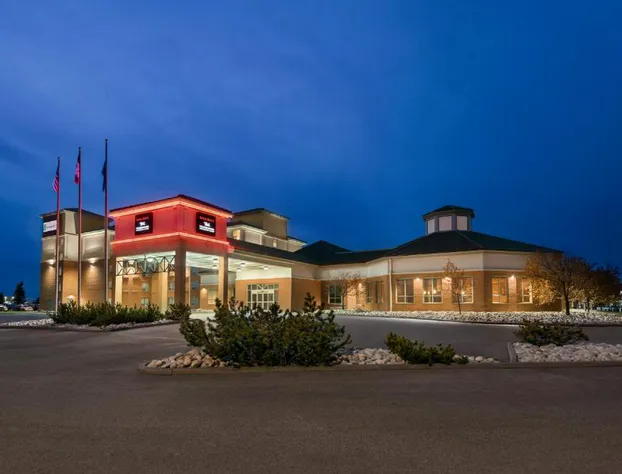 Royal Hotel Edmonton Airport, Trademark Collection by Wyndham hotel detail image 2