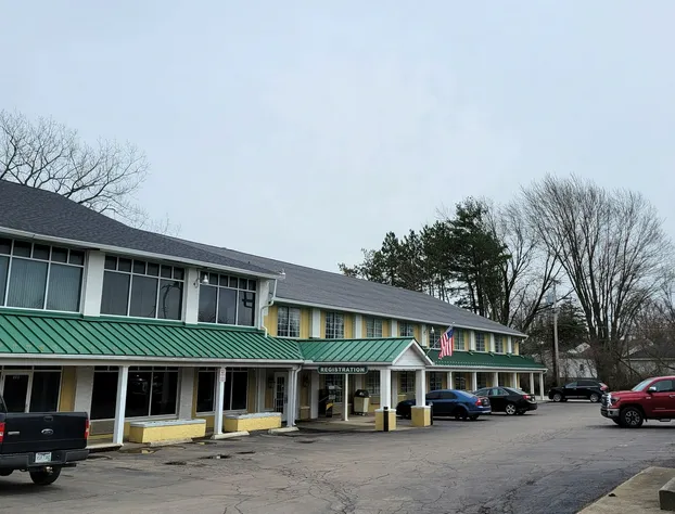 Surrey Inn Ashland hotel detail image 1