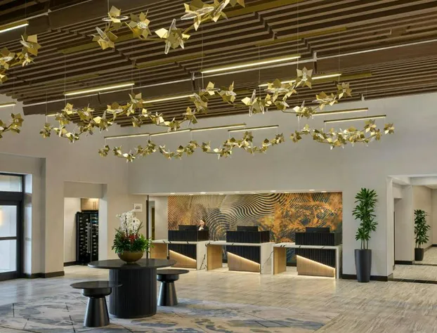 Chicago Marriott Northwest hotel detail image 4