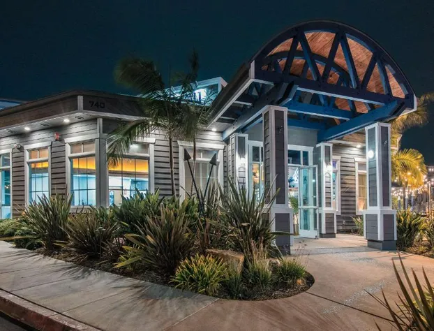 Best Western Plus Marina Gateway Hotel hotel detail image 1