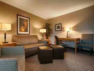 Best Western Plus Marina Gateway Hotel hotel detail image 2