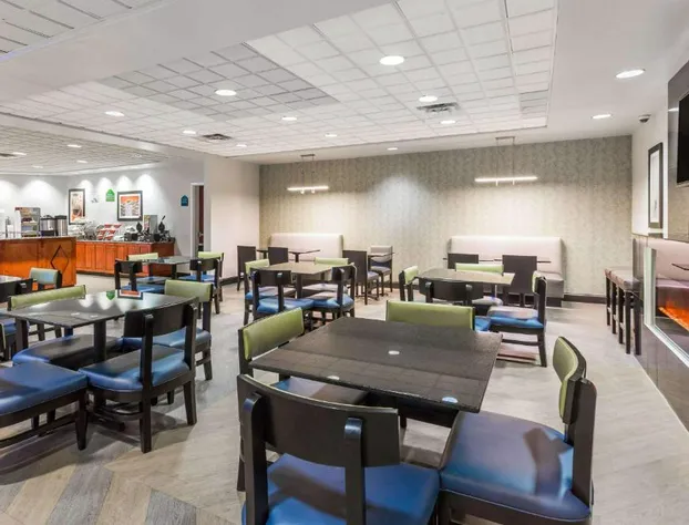 Wingate by Wyndham Chesapeake hotel detail image 2