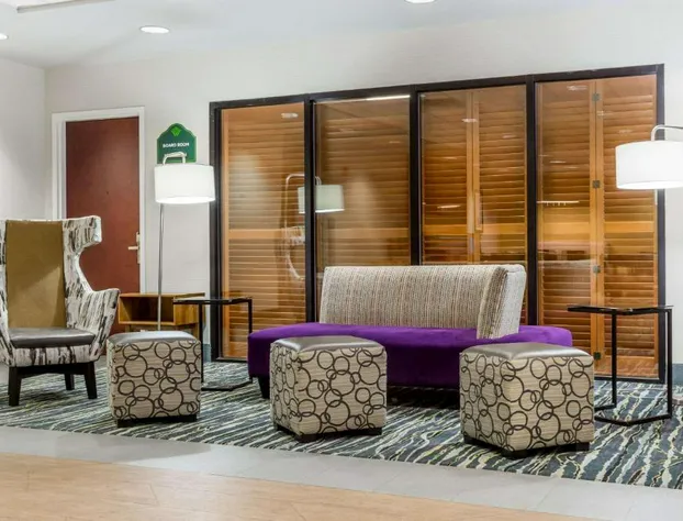 Wingate by Wyndham Chesapeake hotel detail image 3