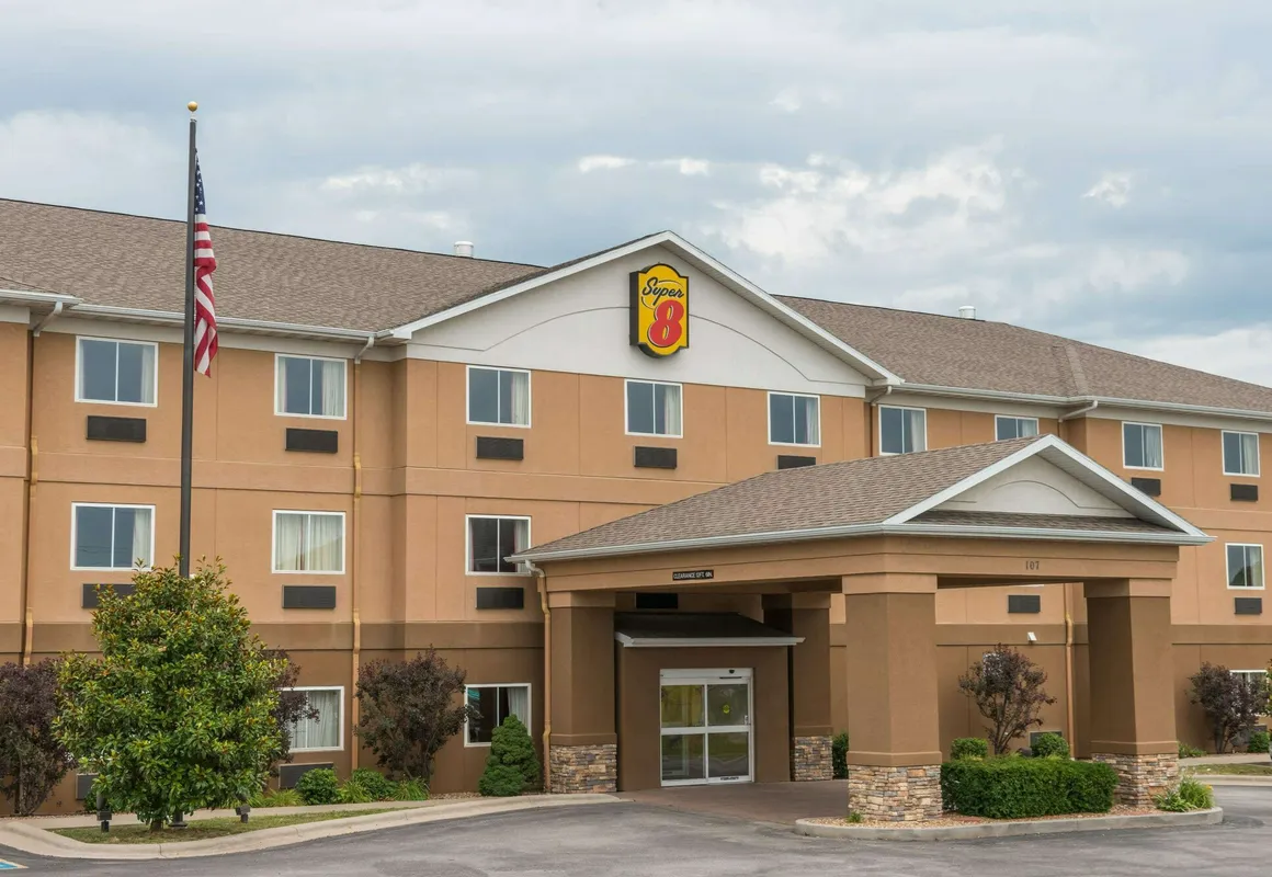 Super 8 by Wyndham St Robert Ft Leonard Wood Area hotel hero
