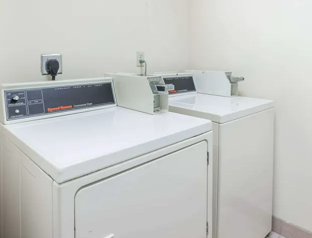 Super 8 by Wyndham St Robert Ft Leonard Wood Area hotel detail image 3