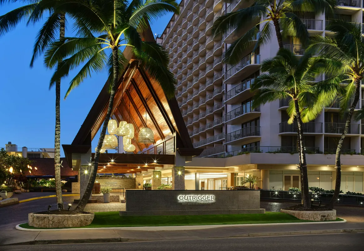 OUTRIGGER Reef Waikiki Beach Resort hotel hero