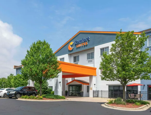 Comfort Suites Elgin Northwest hotel detail image 1