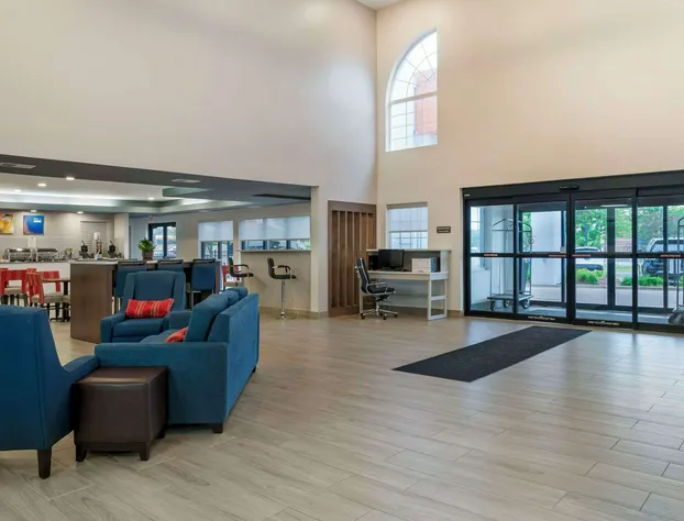 Comfort Suites Elgin Northwest hotel detail image 4