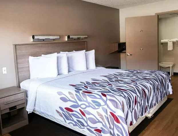 Red Roof Inn Rochester - Henrietta hotel detail image 3