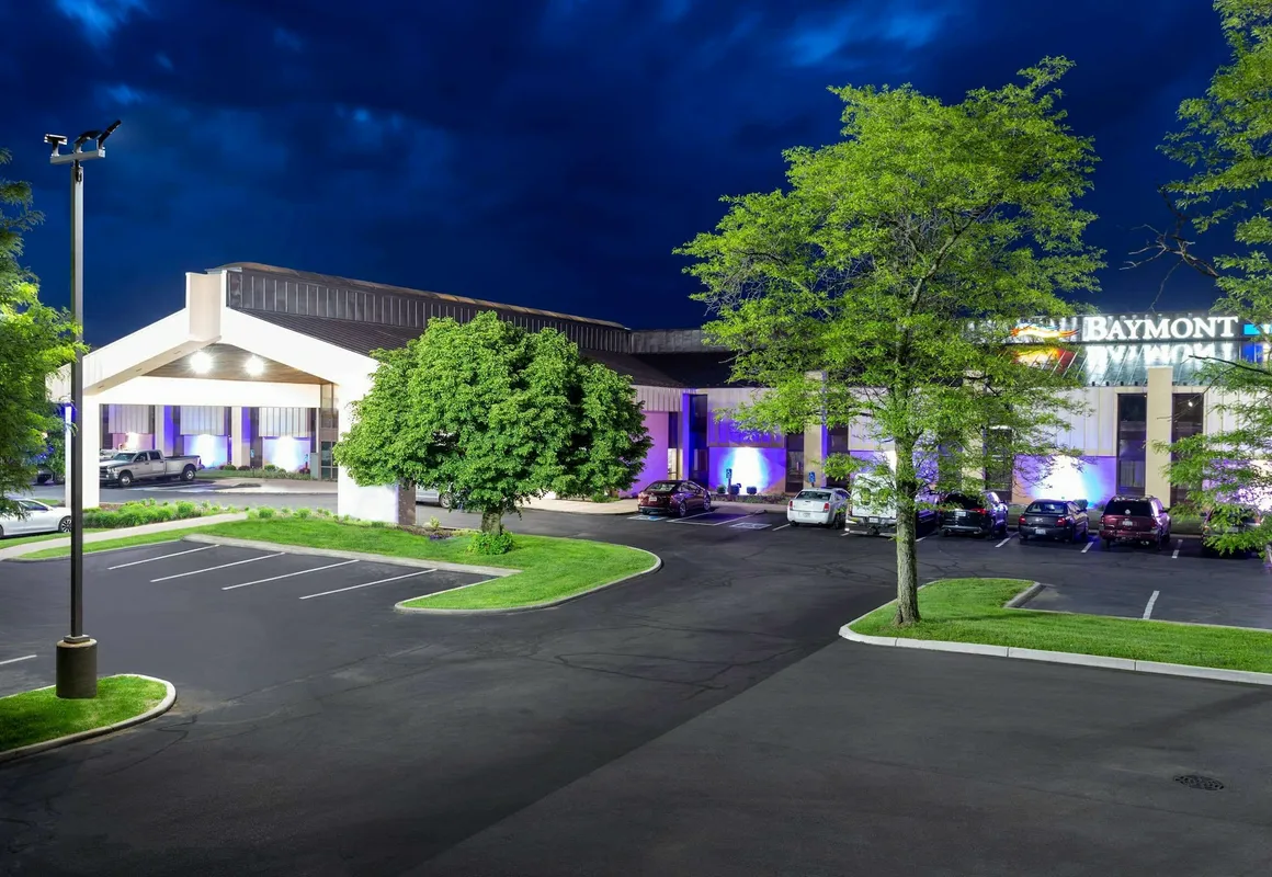 Baymont by Wyndham Elkhart hotel hero