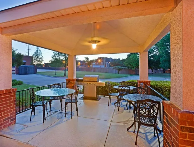 Sonesta Simply Suites Arlington hotel detail image 1