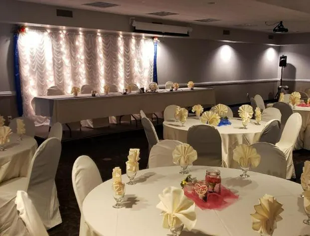 AmericInn by Wyndham Mankato Event Center hotel detail image 4