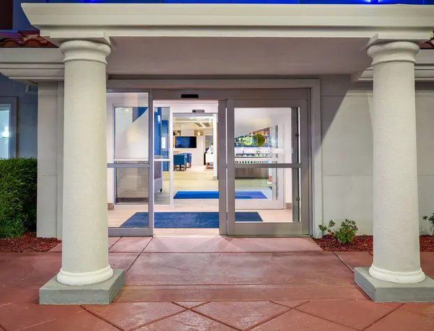 Holiday Inn Express Hotel & Suites Oroville Lake by IHG hotel detail image 3