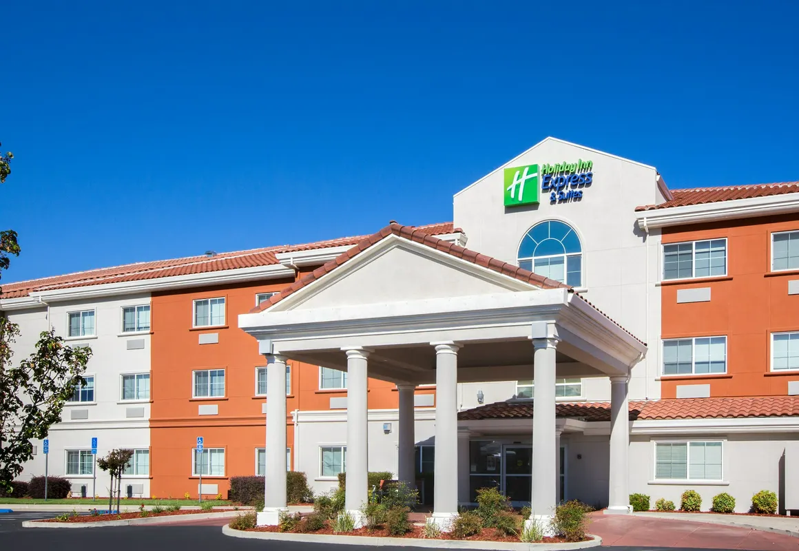 Holiday Inn Express Hotel & Suites Oroville Lake by IHG hotel hero