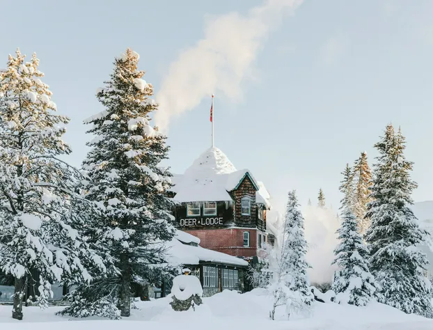 Deer Lodge hotel detail image 3