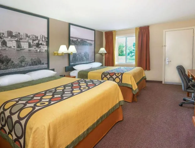 Super 8 by Wyndham Kingston hotel detail image 2