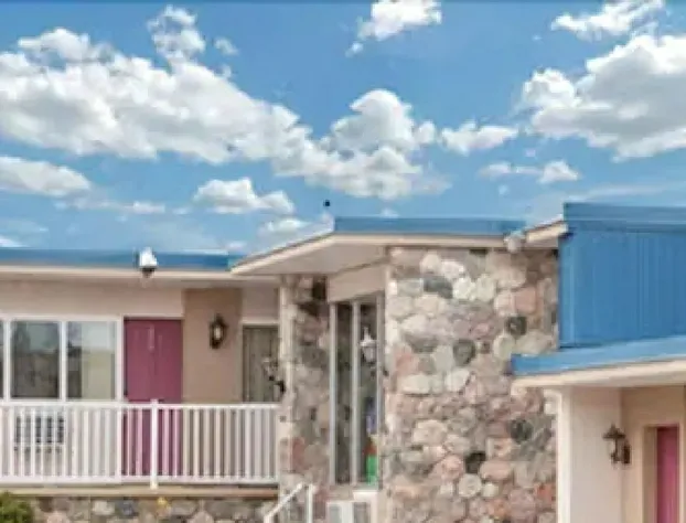 Belmont inn hotel detail image 1