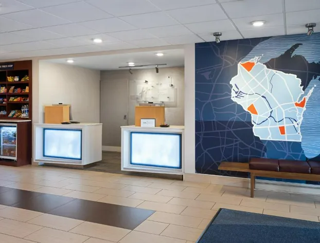 Holiday Inn Express Sheboygan-Kohler by IHG hotel detail image 4