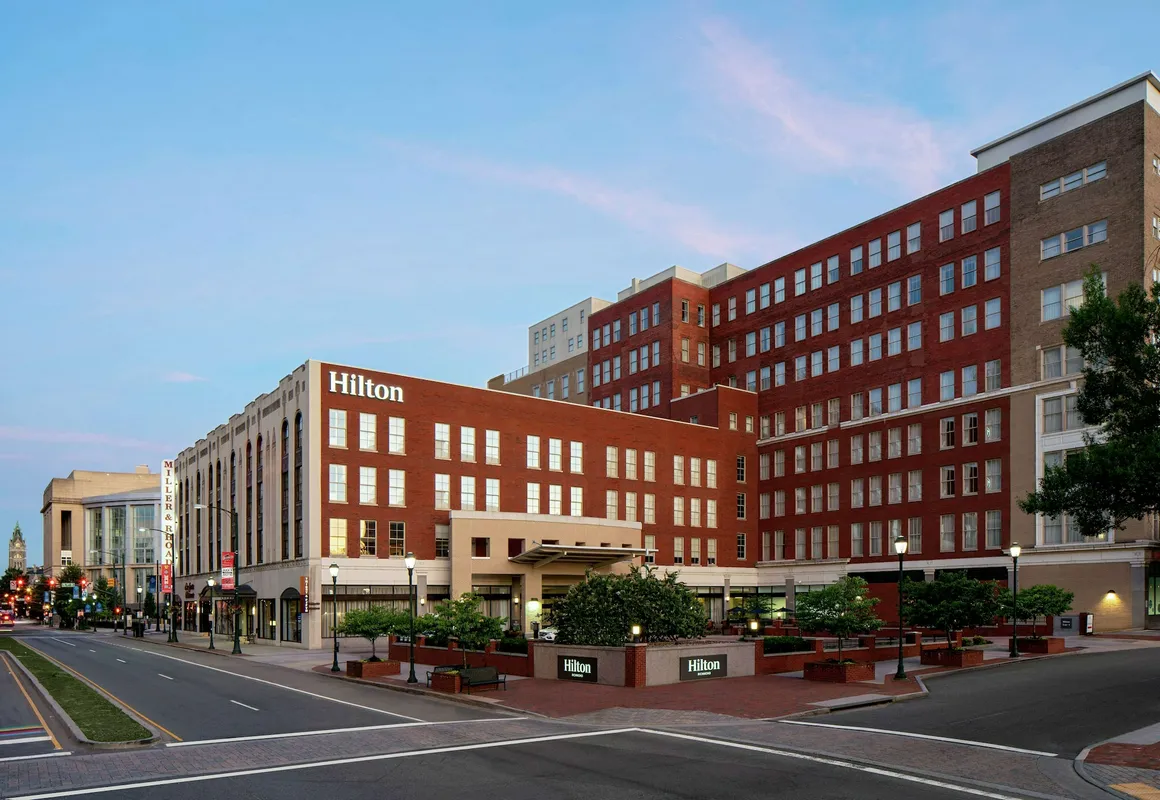 Hilton Richmond Downtown hotel hero