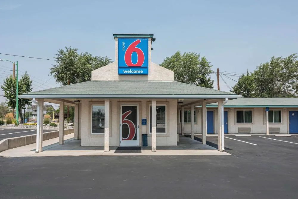 Motel 6 Fallon, NV hotel hero