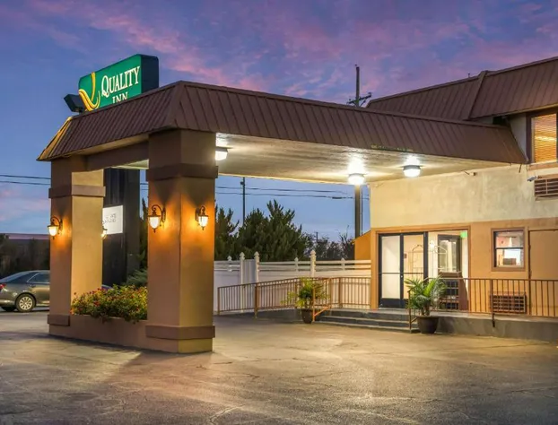 Quality Inn Clovis hotel detail image 1