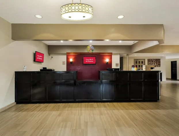 HomeTowne Studios by Red Roof Painted Post hotel detail image 3