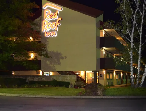 Red Roof Inn Syracuse hotel detail image 1